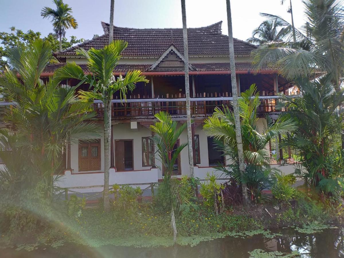 Hotel Kumarakom Lakeview Heritage Exteriér fotografie